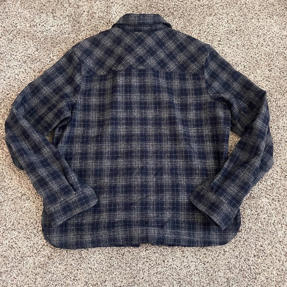 Pendleton 100% Virgin Wool Button-Down Lodge Shirt Women's Medium Navy/Grey - Picture 9 of 9